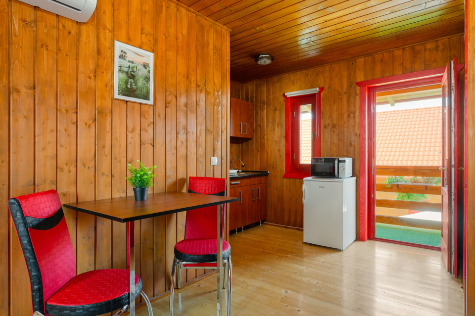 András Apartmanház - Poroszló