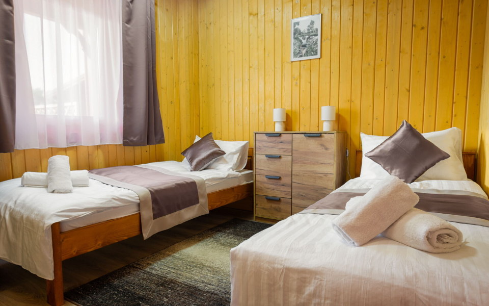 András Apartmanház - Poroszló