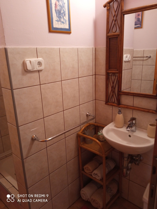 Apartman egy Makovecz Imre tervezte házban - Ispánk