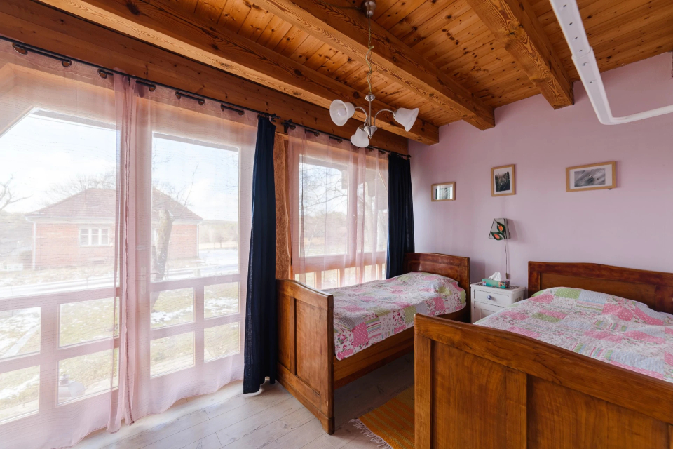 Apartman egy Makovecz Imre tervezte házban - Ispánk