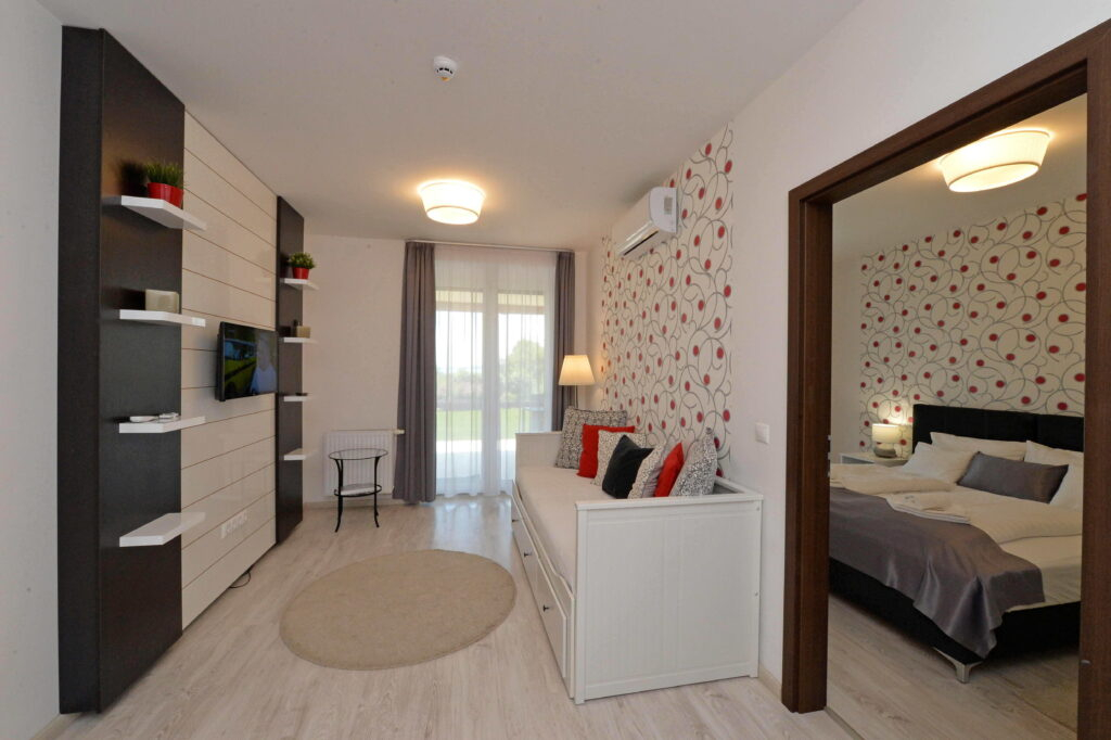 Aranymandula Apartmanok - Balatonakali