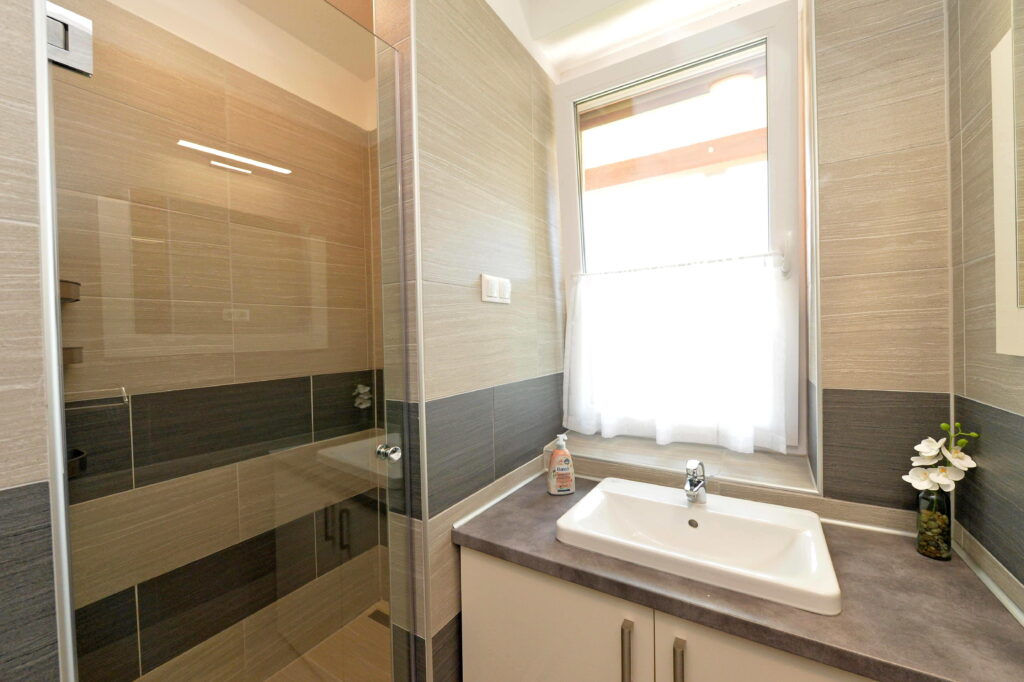 Aranymandula Apartmanok - Balatonakali
