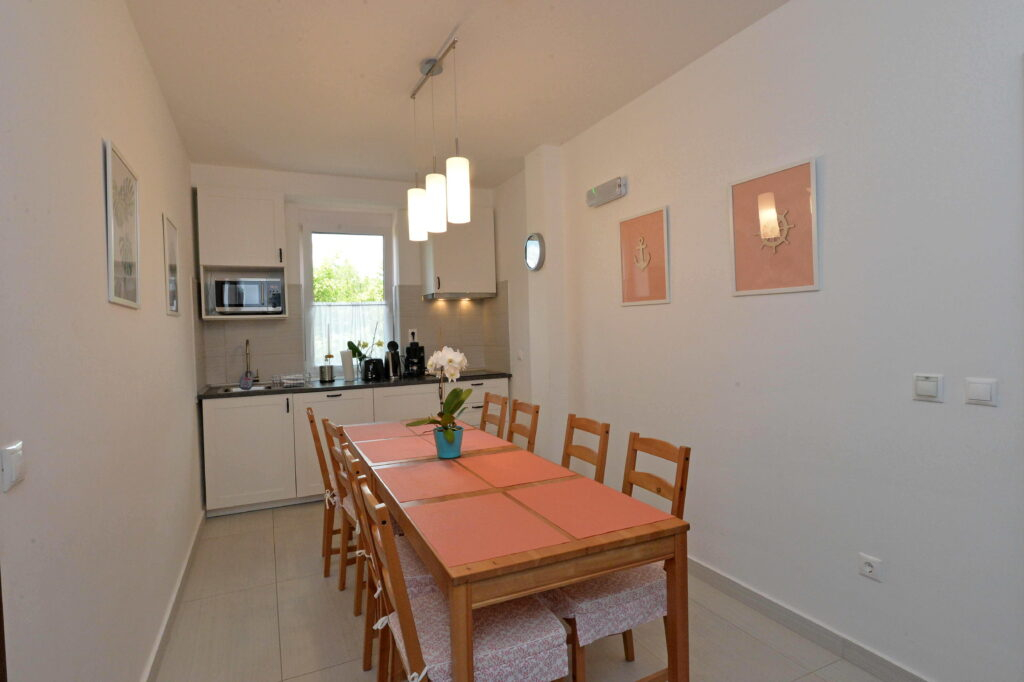 Aranymandula Apartmanok - Balatonakali