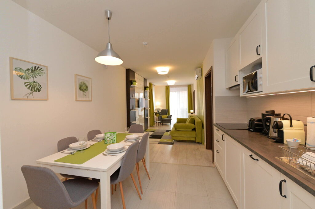 Aranymandula Apartmanok - Balatonakali