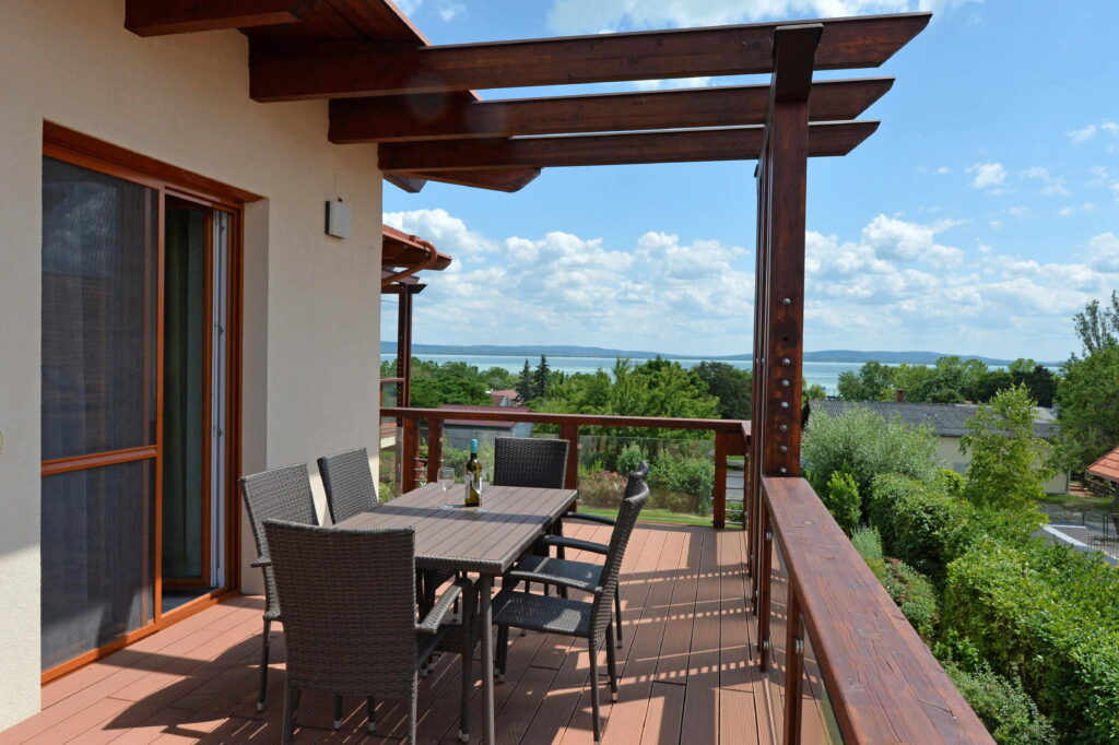 Aranymandula Apartmanok - Balatonakali