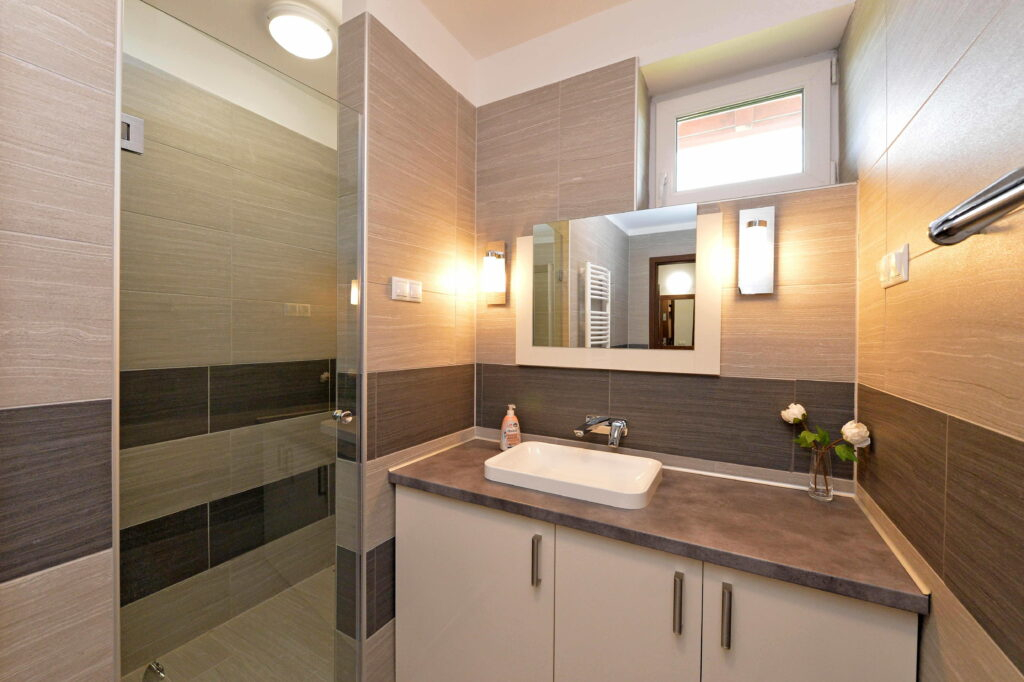 Aranymandula Apartmanok - Balatonakali