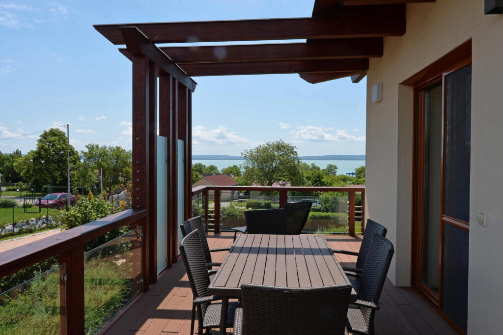 Aranymandula Apartmanok - Balatonakali