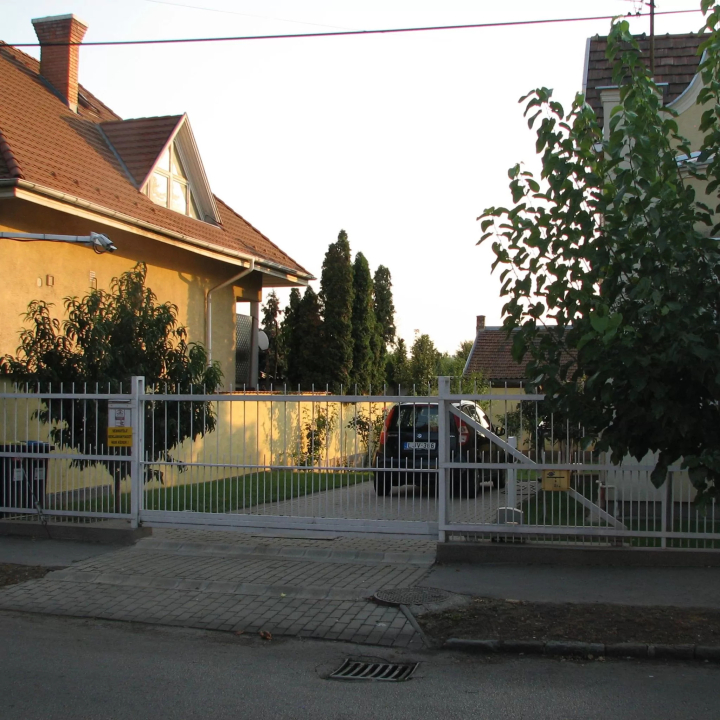 Aranyosház - Budapest