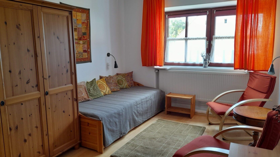 Bruderhaus Szállás - Vöröstó