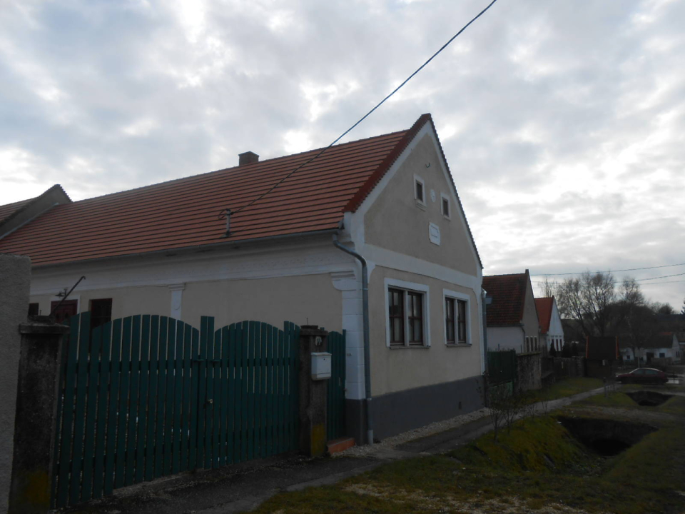 Bruderhaus Szállás - Vöröstó