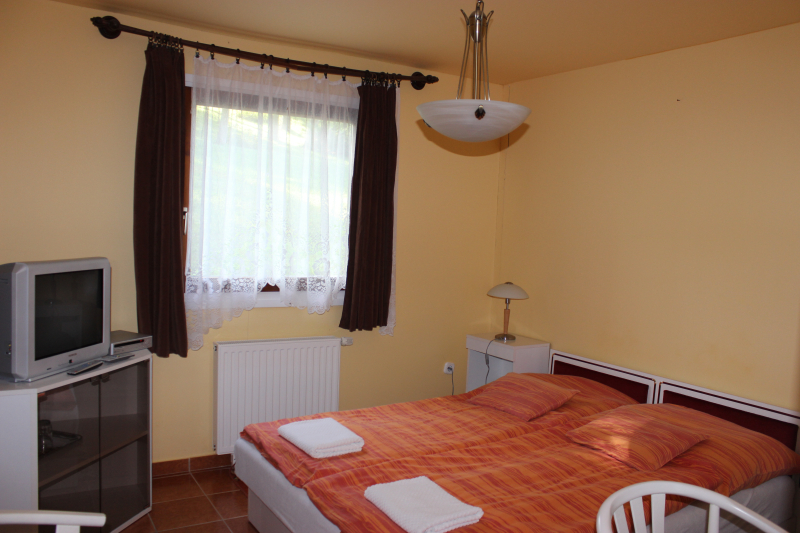 B.Vitál Apartman - Almamellék