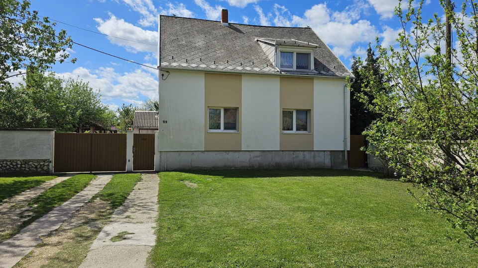 Dália Apartman - Pápa