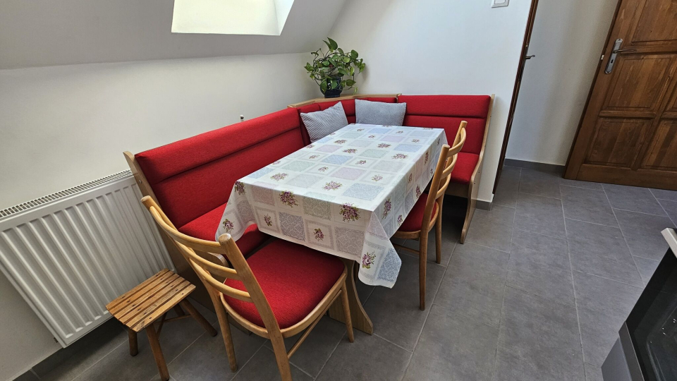 Dália Apartman - Pápa