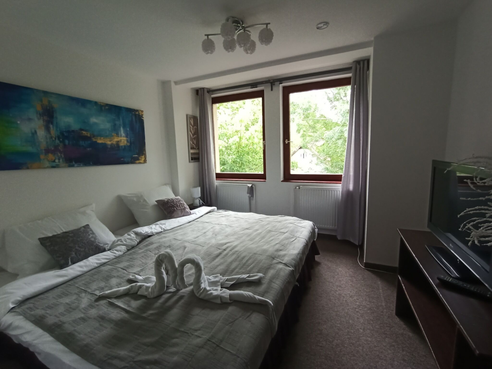 Éden Lounge Étterem és Panzió - Veresegyház