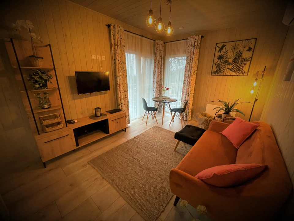 Forest Lodge - Diósjenő