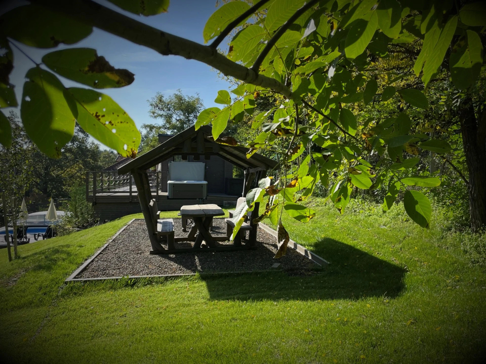 Forest Lodge - Diósjenő