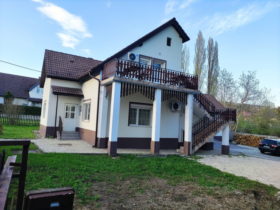 Gyöngyike Apartmanház - Vonyarcvashegy