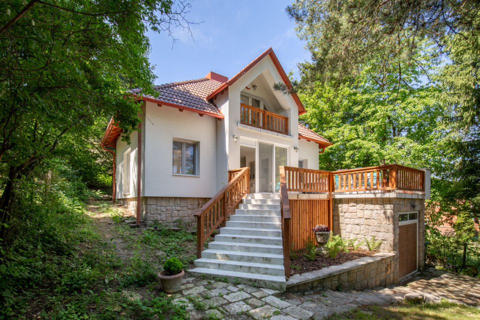 Ház a Pilisben Pilisszentlászló