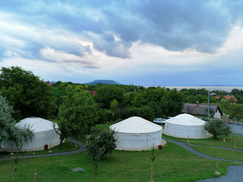 Jurta Hotel - Balatongyörök