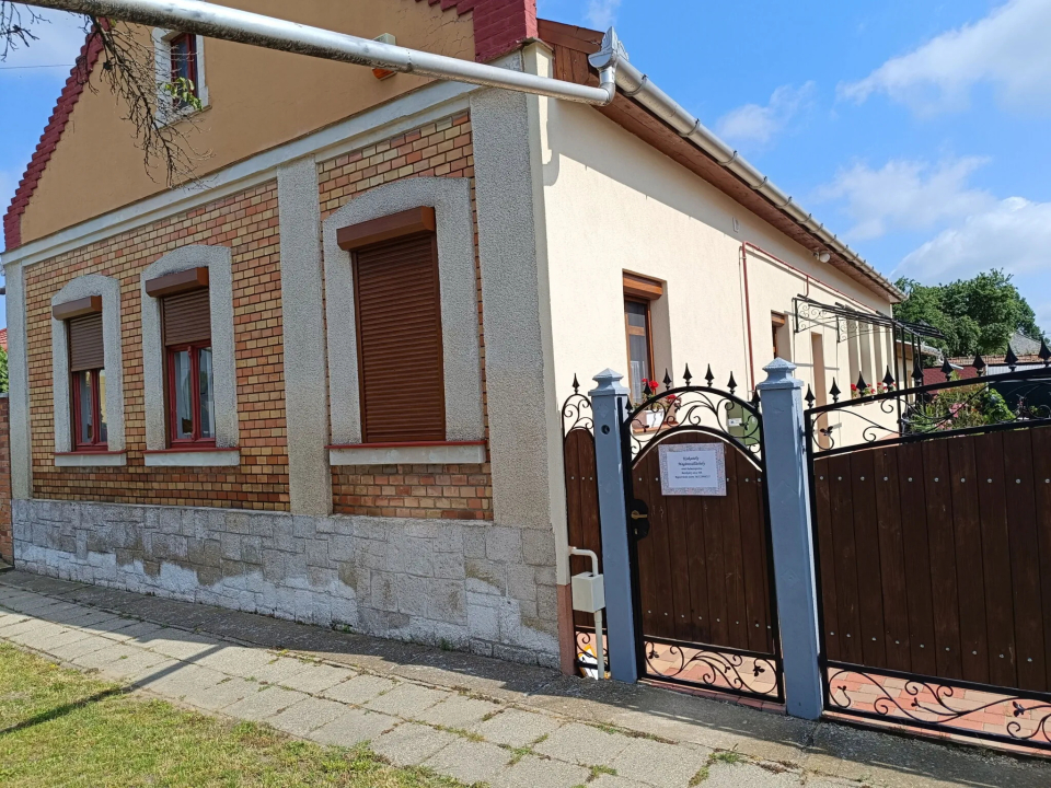 Kiskastély Apartman Balmazújváros