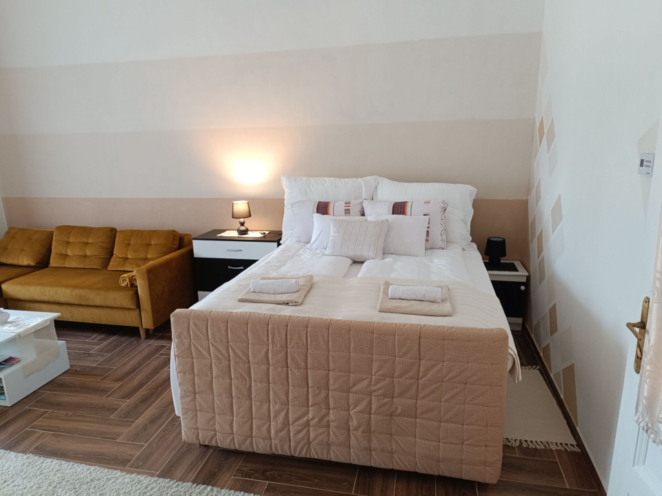 Kiskastély Apartman - Balmazújváros