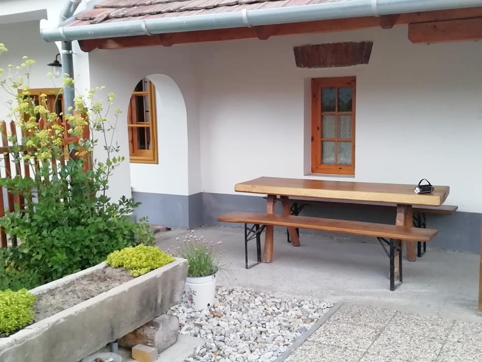 Magor Vendégház - Tét