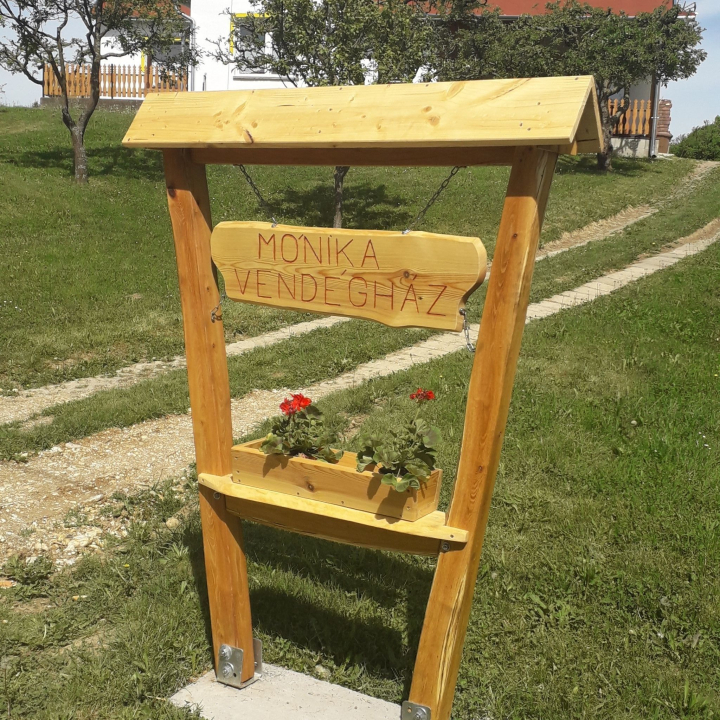 Mónika Vendégház - Kercaszomor
