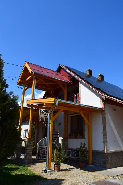 Múltidéző és Hagyományőrző Porta - Báta