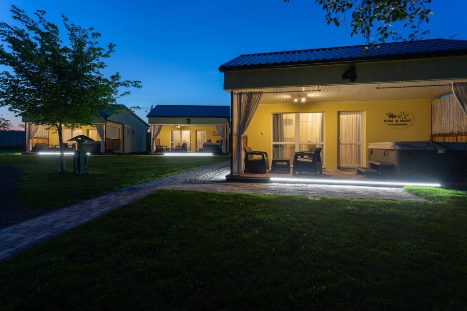 Pájer Plázs és Resort