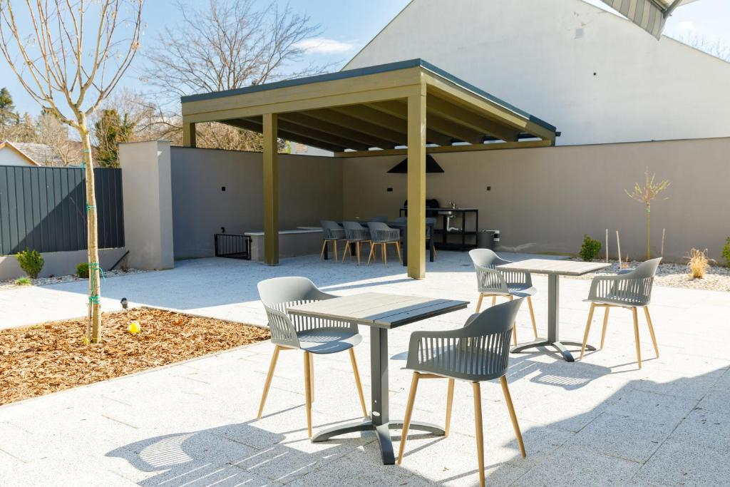 Park Apartmanok - Balatonszárszó