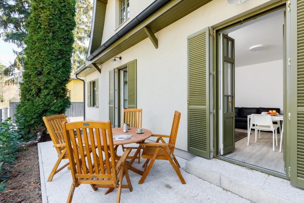 Park Apartmanok - Balatonszárszó