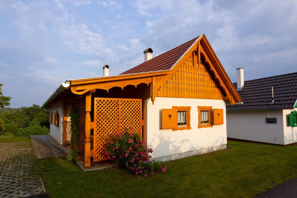 Patóhegyi Borházfalu  - Petrikeresztúr