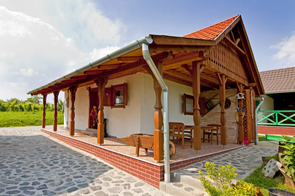 Patóhegyi Borházfalu  - Petrikeresztúr