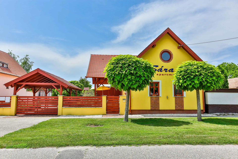 Sára-Lux Apartman - Nyárliget