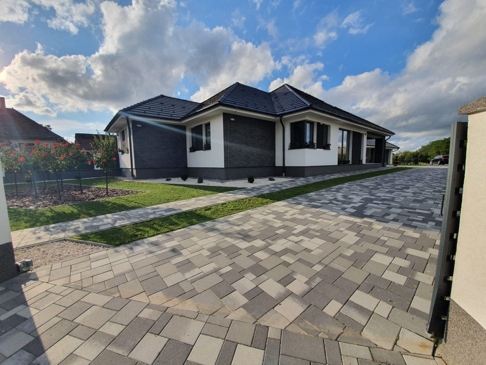 Solymos Apartmanház - Vámosatya