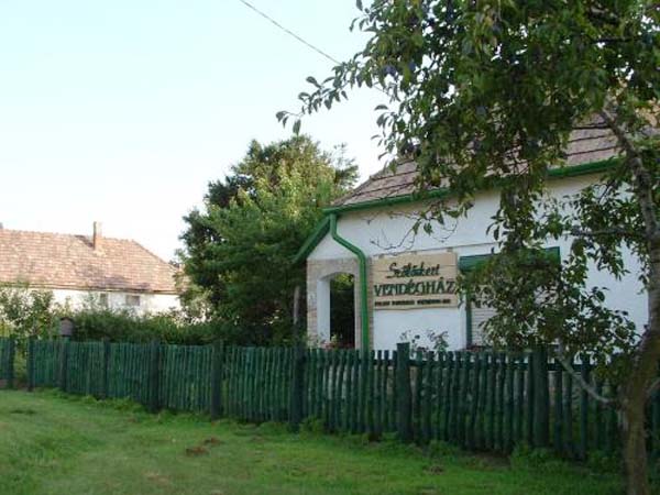 Szőlőskert Vendégház - Vajta