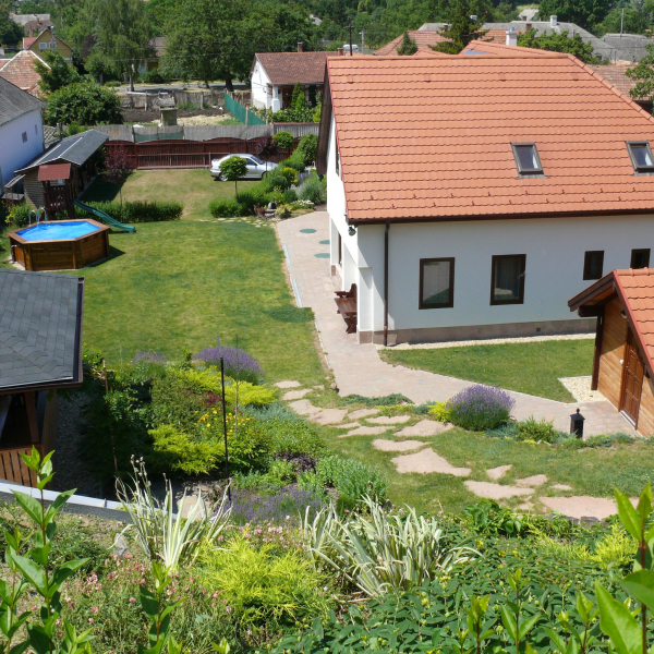 TIP-TOP LAK VENDÉGHÁZ