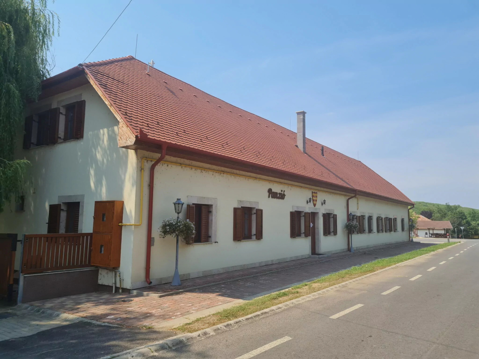 Tőrös Panzió - Szabolcs