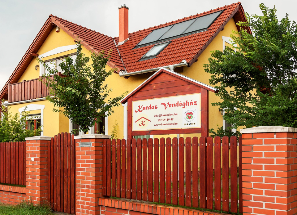 Kardos Vendégház - Zsombó