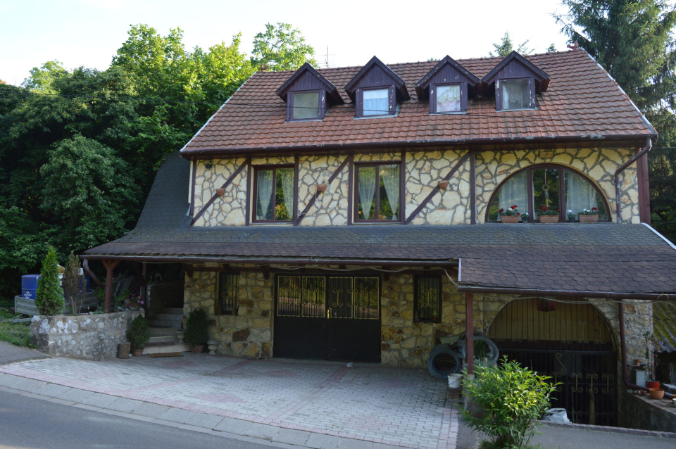 Villa Kőporos