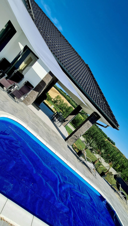 Villa Village - Nyomár