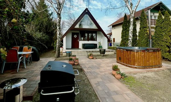 Lodka Vendégház-Szigetcsép